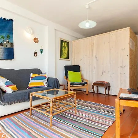 B12 - Pool And Sun Apartment Lagos